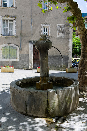 L1024598